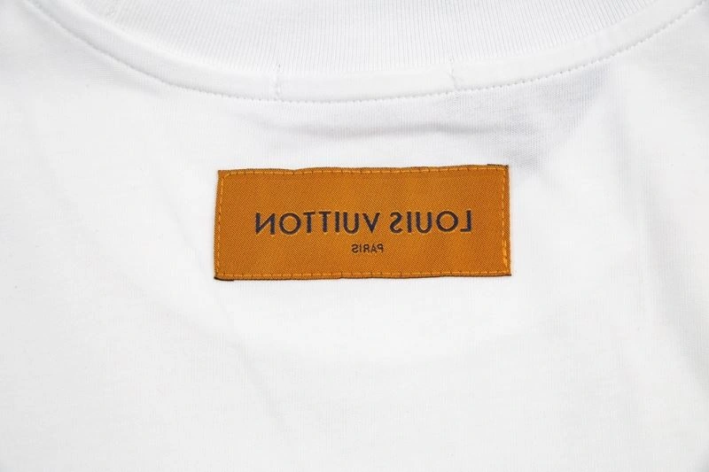 Seasonal Louis Vuitton T-Shirts 138193