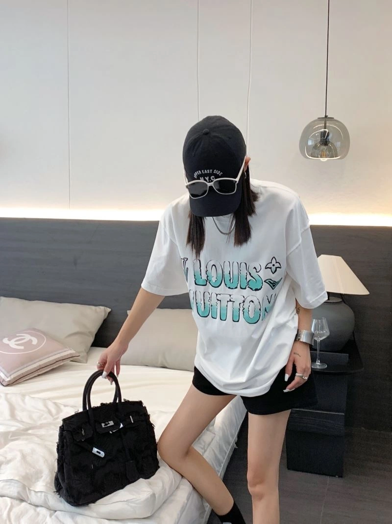 Seasonal Louis Vuitton T-Shirts 138193