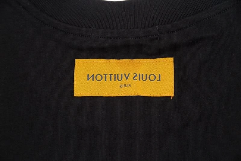 Louis Vuitton T-Shirts MoistureWicking 138169