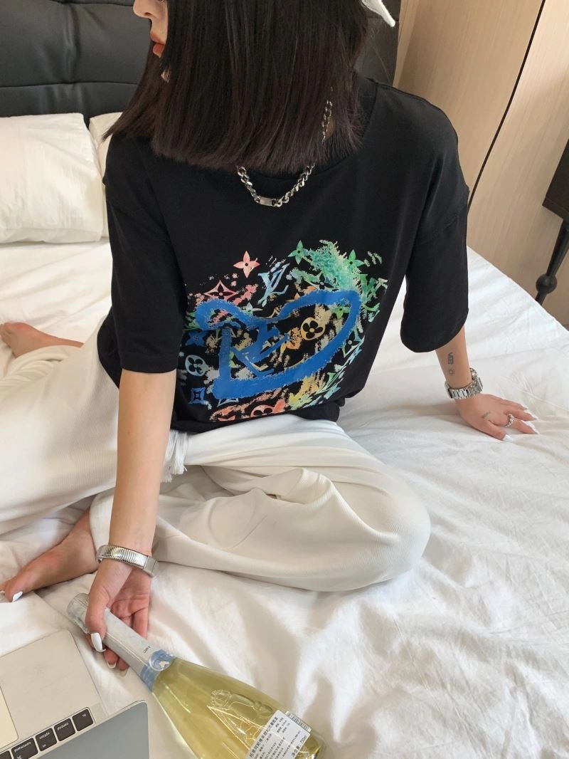 Louis Vuitton T-Shirts MoistureWicking 138169