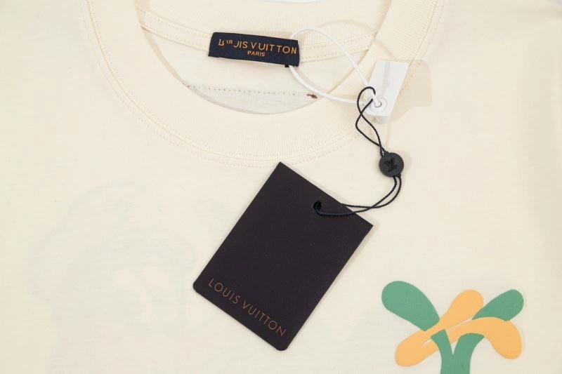 Compact Louis Vuitton T-Shirts 138185