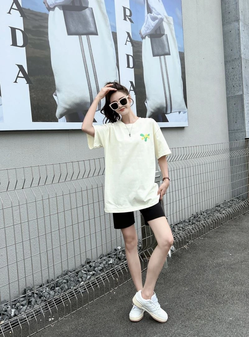 Compact Louis Vuitton T-Shirts 138185