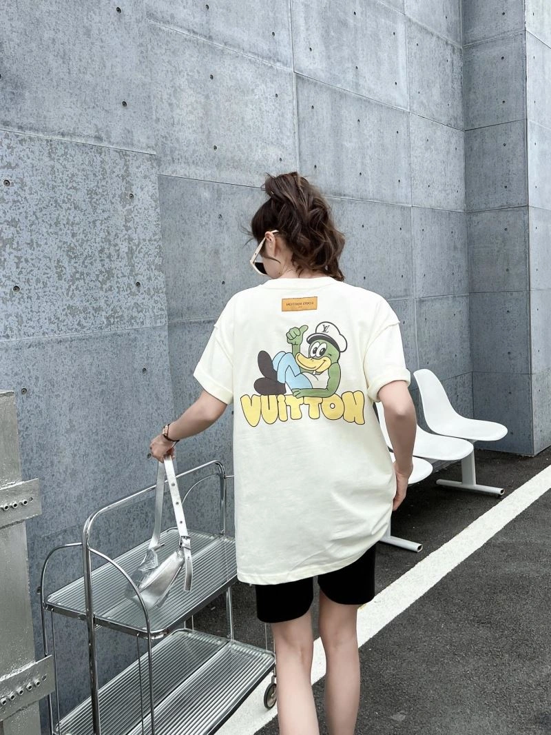 Compact Louis Vuitton T-Shirts 138185