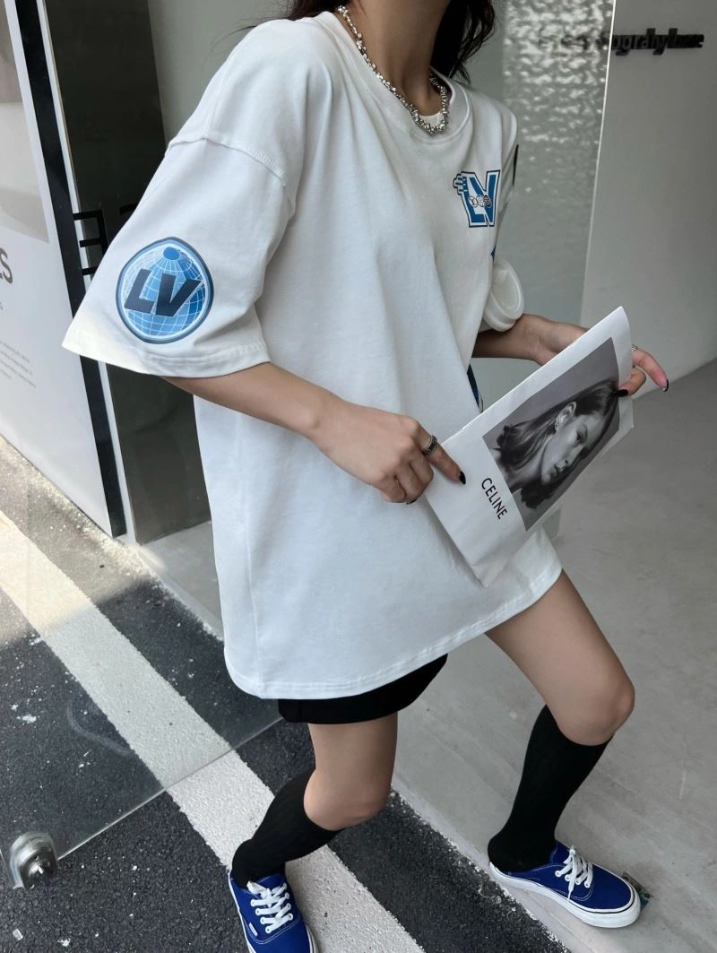 Louis Vuitton T-Shirts SoftTouch 138156