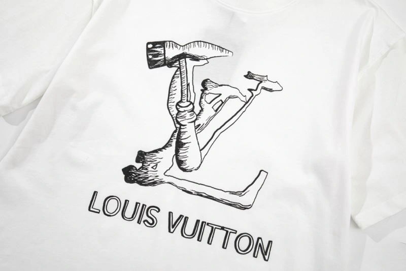 Comfortable Louis Vuitton T-Shirts 138160