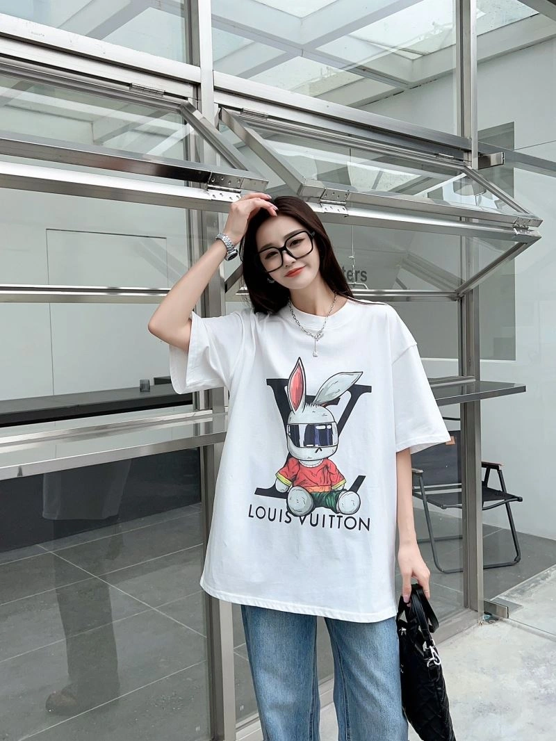Louis Vuitton T-Shirts Soft 138145