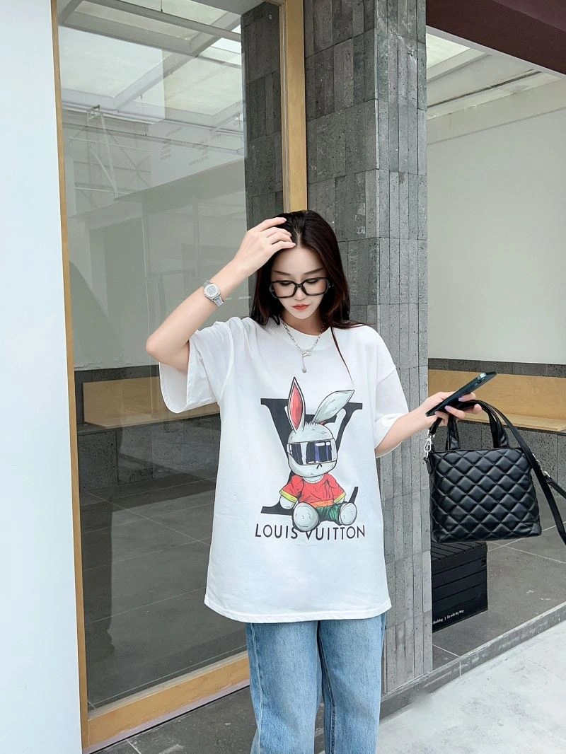 Louis Vuitton T-Shirts Soft 138145