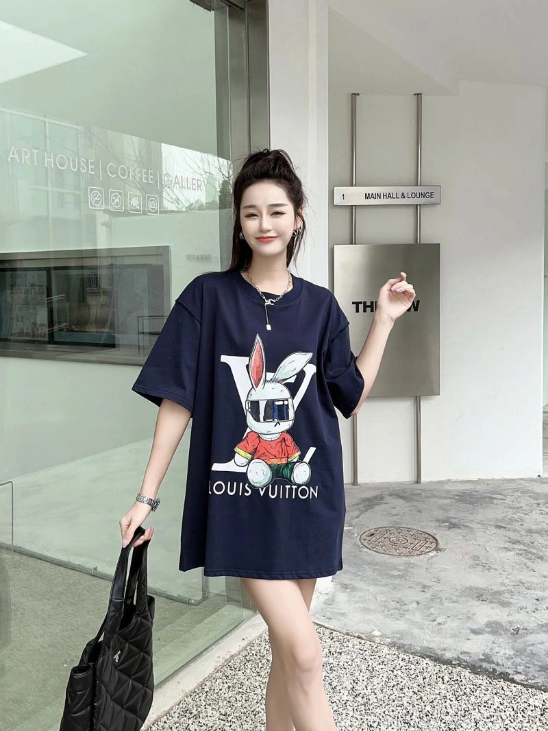 Louis Vuitton T-Shirts Cozy 138157