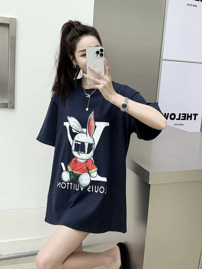 Louis Vuitton T-Shirts Cozy 138157