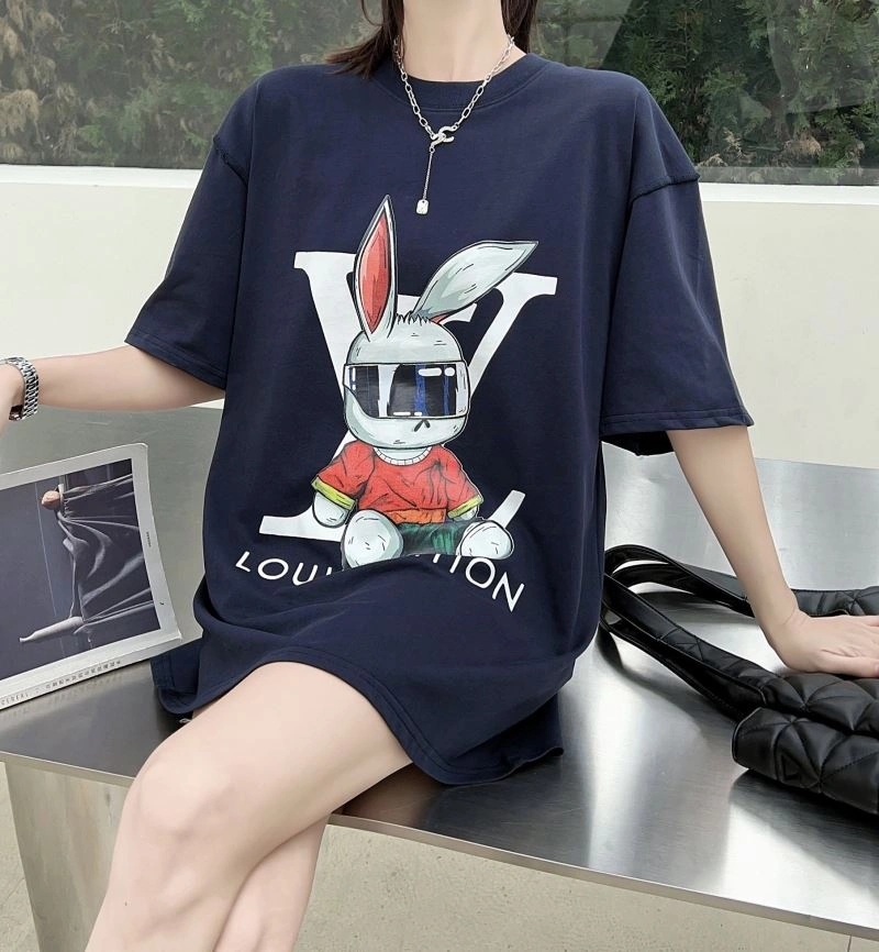 Louis Vuitton T-Shirts Cozy 138157