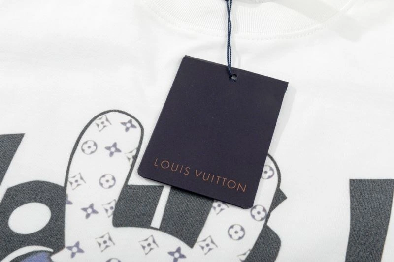 TechFriendly Louis Vuitton T-Shirts 138140