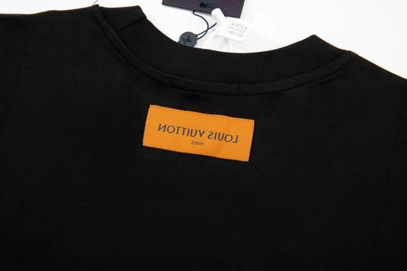WeatherProof Louis Vuitton T-Shirts 138158
