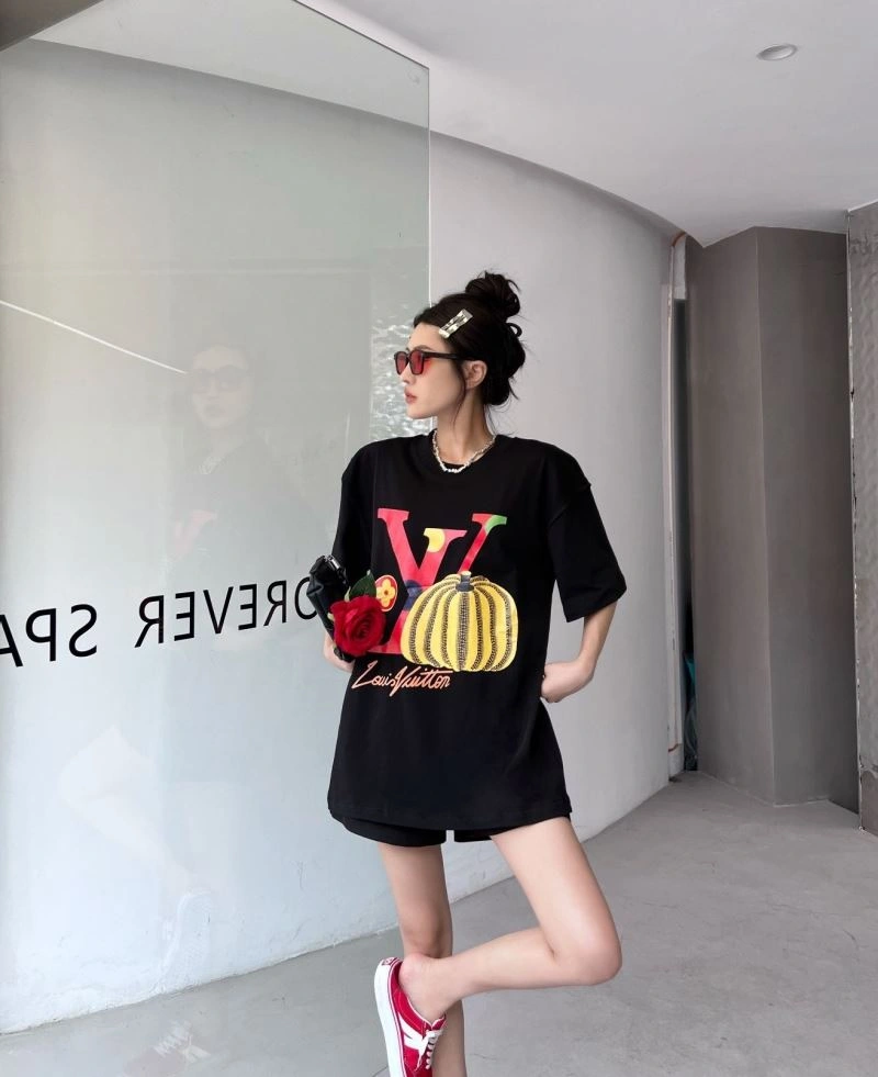 WeatherProof Louis Vuitton T-Shirts 138158