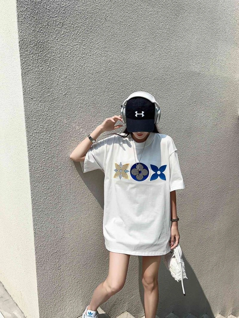 SportInspired Louis Vuitton T-Shirts 138152