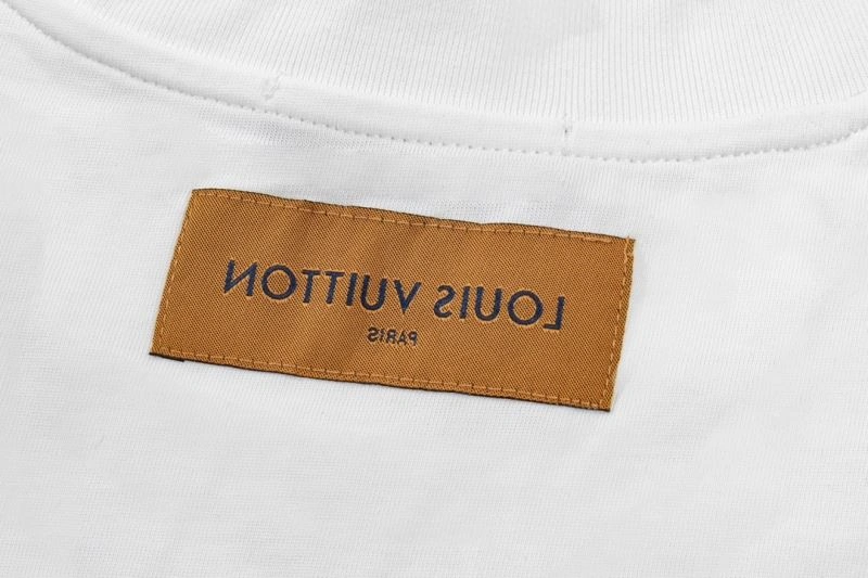 Louis Vuitton T-Shirts Durable 138159