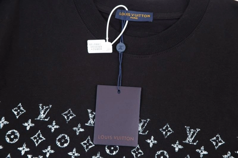 Louis Vuitton T-Shirts Contemporary 138143