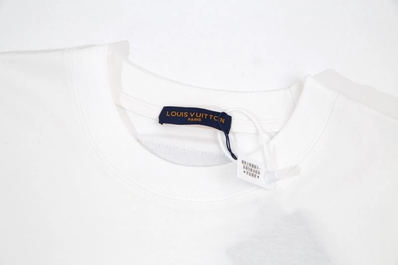 Practical Louis Vuitton T-Shirts 138130