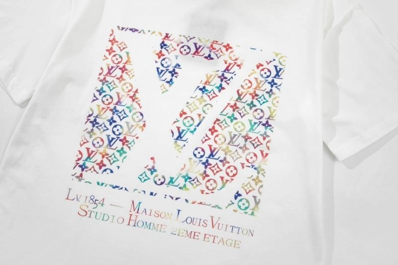 Trendy Louis Vuitton T-Shirts 138150