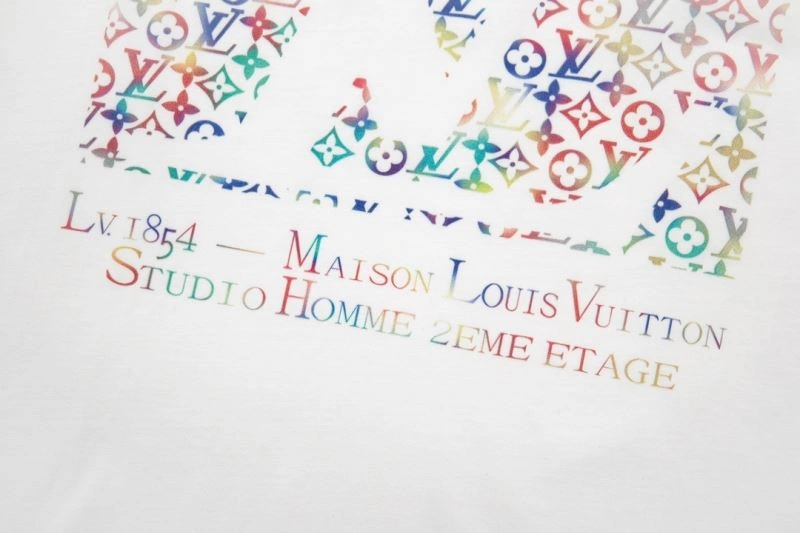Trendy Louis Vuitton T-Shirts 138150