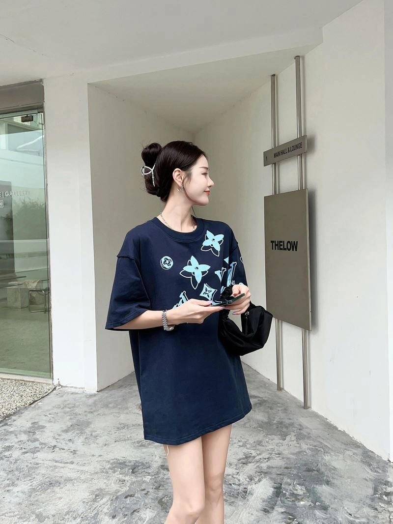 Tailored Louis Vuitton T-Shirts 138147