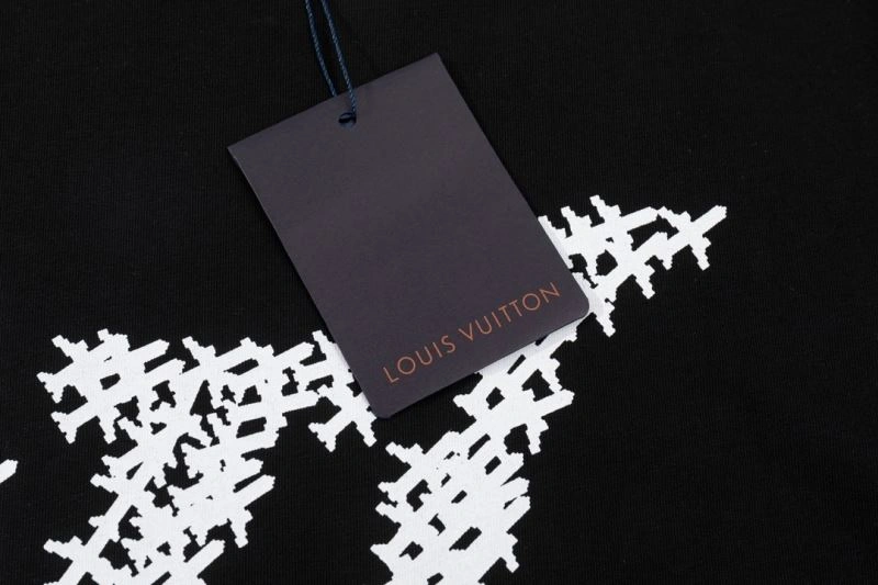 Louis Vuitton T-Shirts Sustainable 138133