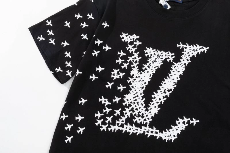 Louis Vuitton T-Shirts Sustainable 138133