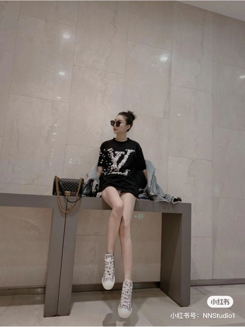 Louis Vuitton T-Shirts Sustainable 138133