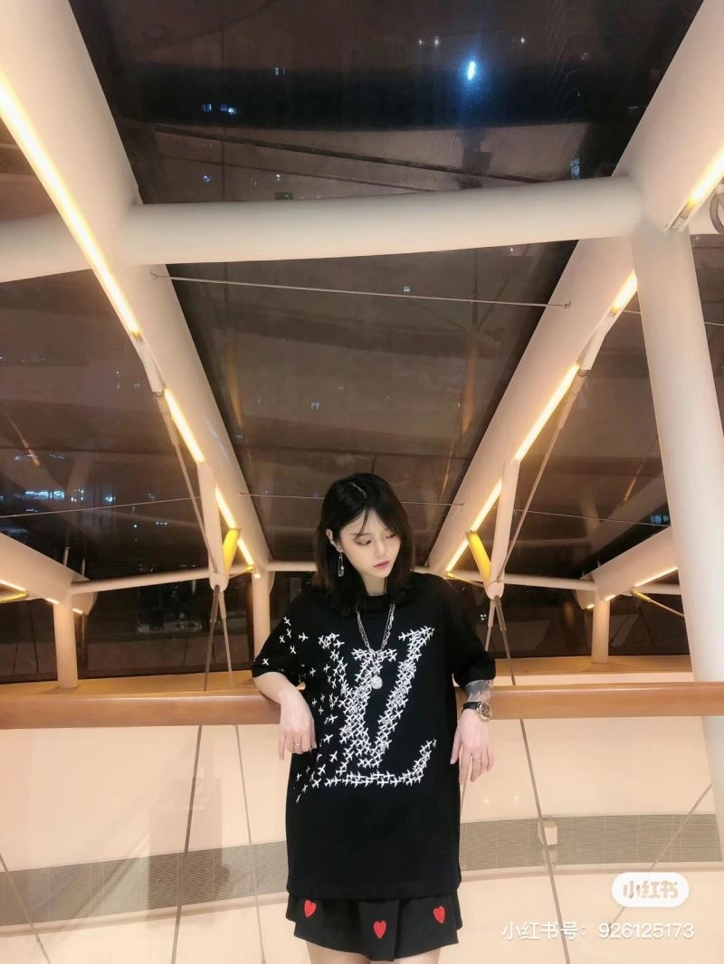 Louis Vuitton T-Shirts Sustainable 138133