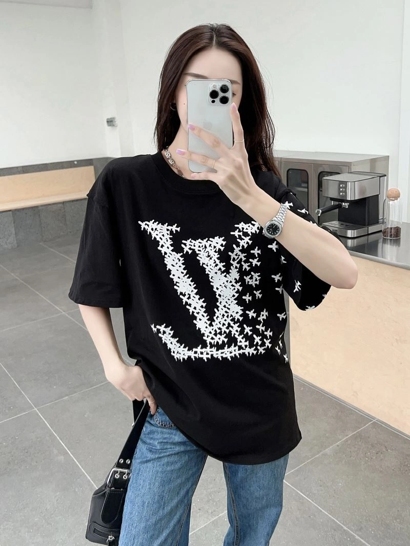 Louis Vuitton T-Shirts Sustainable 138133
