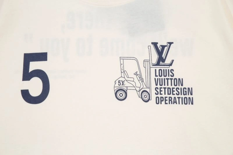 FashionForward Louis Vuitton T-Shirts 138154