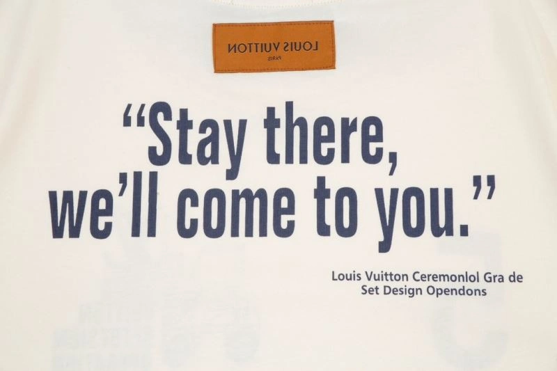 FashionForward Louis Vuitton T-Shirts 138154