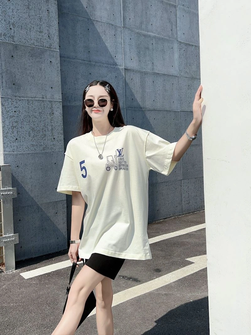 FashionForward Louis Vuitton T-Shirts 138154