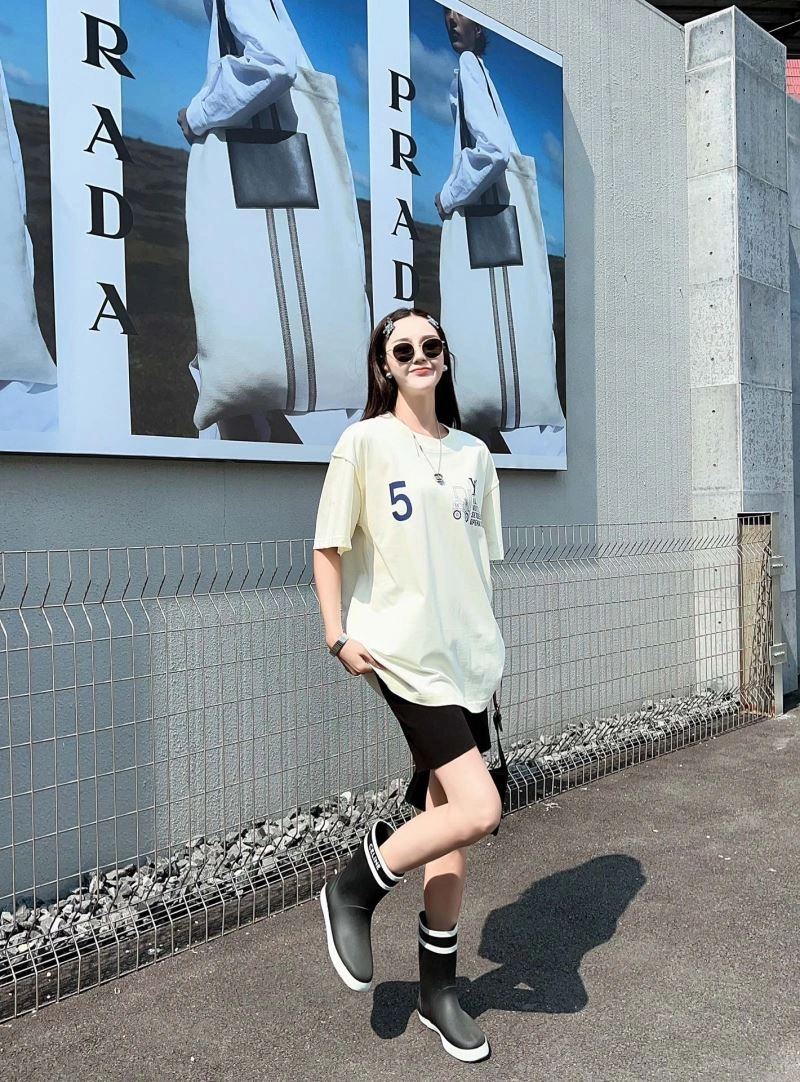 FashionForward Louis Vuitton T-Shirts 138154