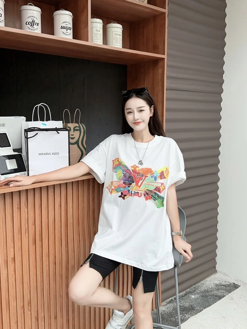 Minimalist Louis Vuitton T-Shirts 138127