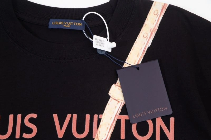 Louis Vuitton T-Shirts Durable 138148