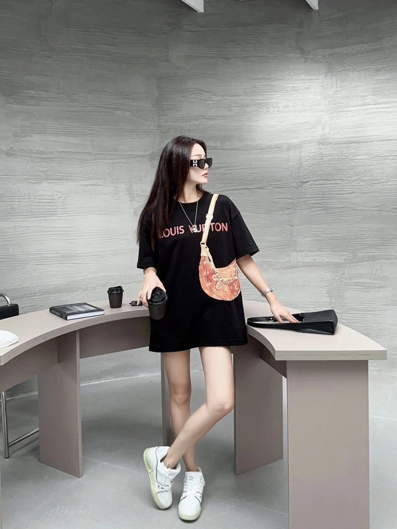 Louis Vuitton T-Shirts Durable 138148