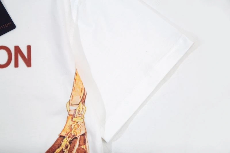 Louis Vuitton T-Shirts Versatile 138125
