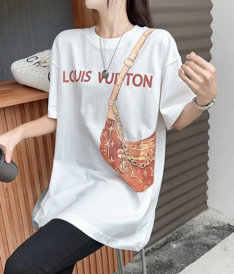 Louis Vuitton T-Shirts Versatile 138125