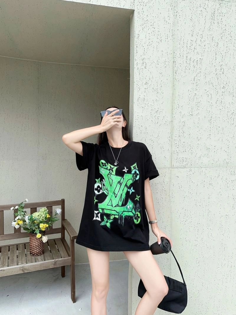 Stretchable Louis Vuitton T-Shirts 138126