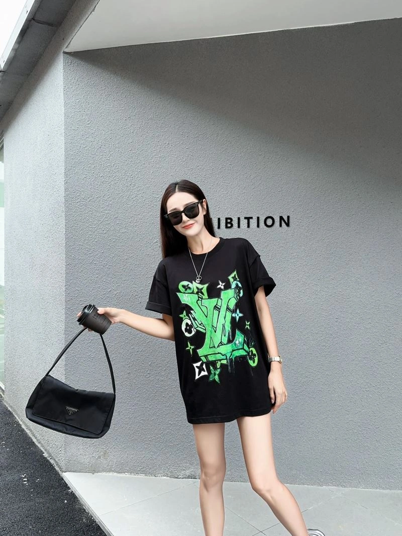 Stretchable Louis Vuitton T-Shirts 138126