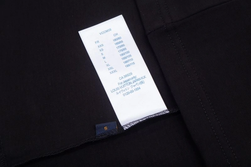 Elegant Louis Vuitton T-Shirts 138123