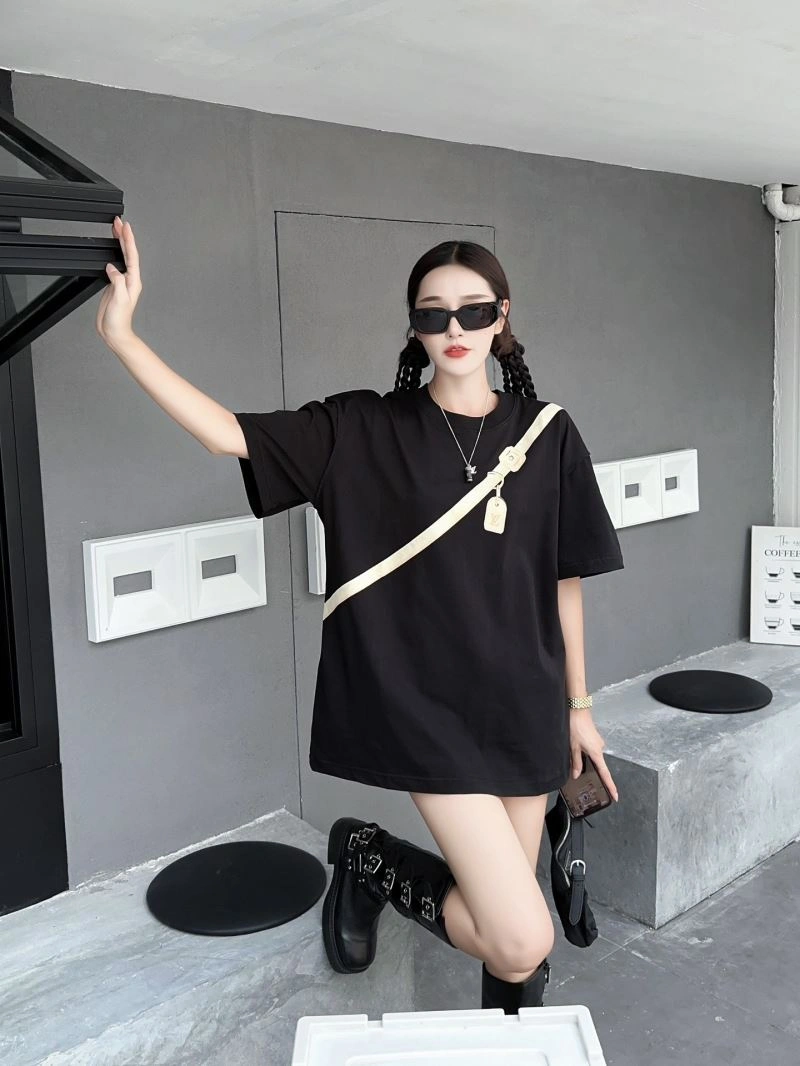 Elegant Louis Vuitton T-Shirts 138123