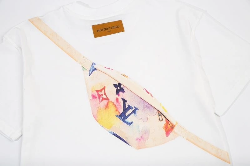 Louis Vuitton T-Shirts Fashionable 138124