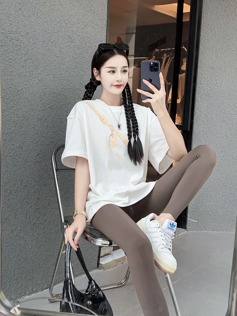 Louis Vuitton T-Shirts Fashionable 138124
