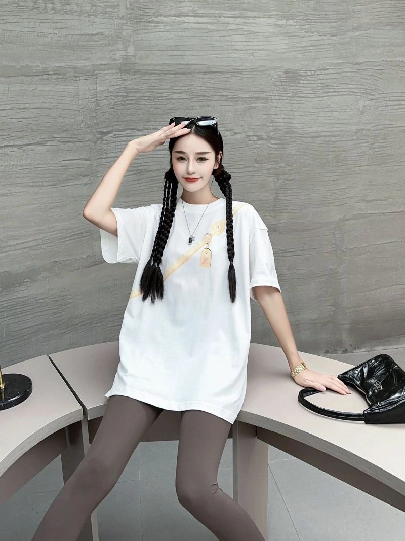 Louis Vuitton T-Shirts Fashionable 138124