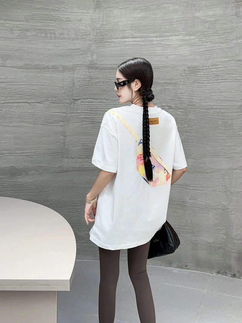 Louis Vuitton T-Shirts Fashionable 138124
