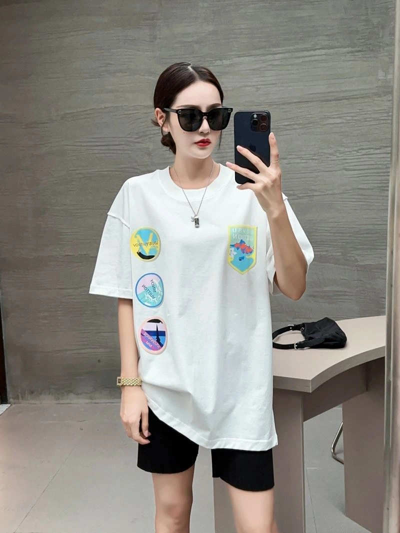 Compact Louis Vuitton T-Shirts 138117