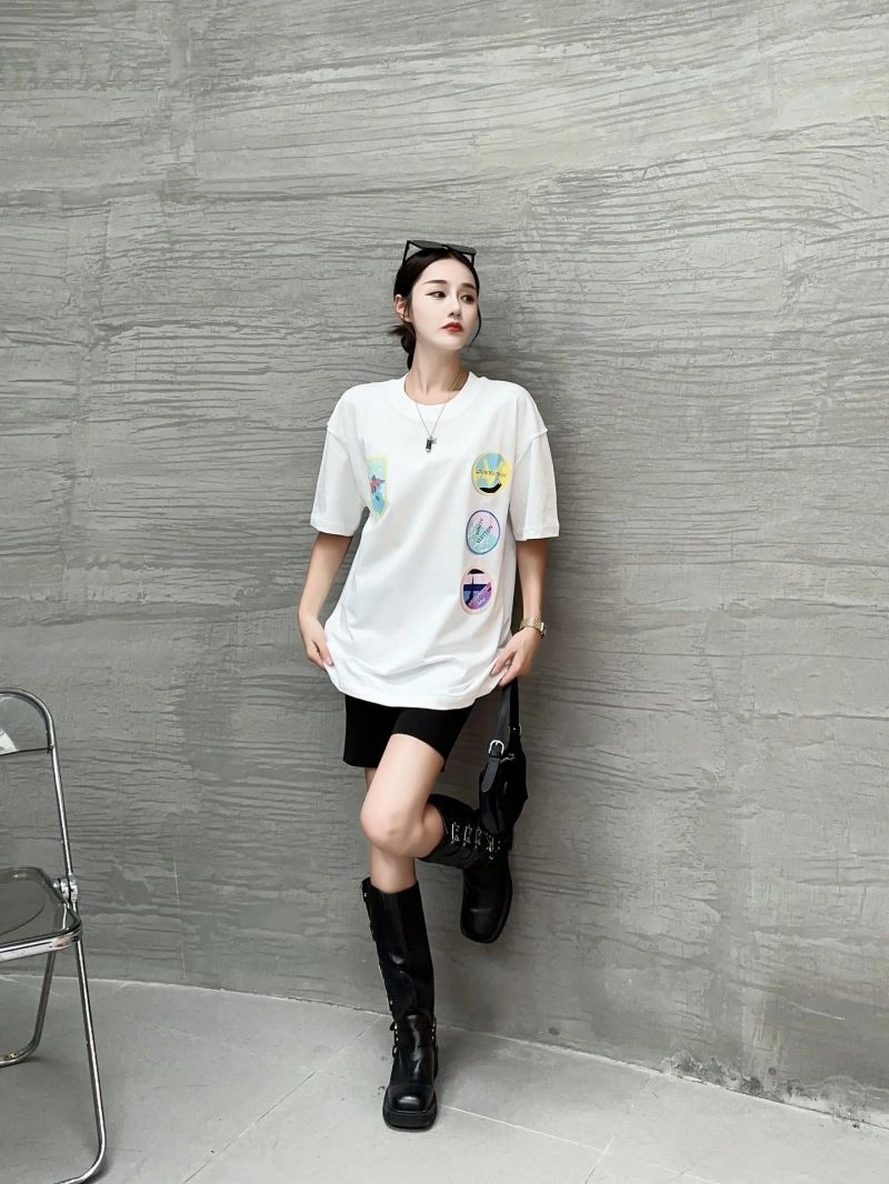 Compact Louis Vuitton T-Shirts 138117