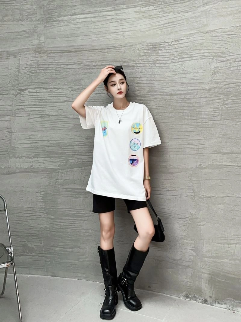 Compact Louis Vuitton T-Shirts 138117