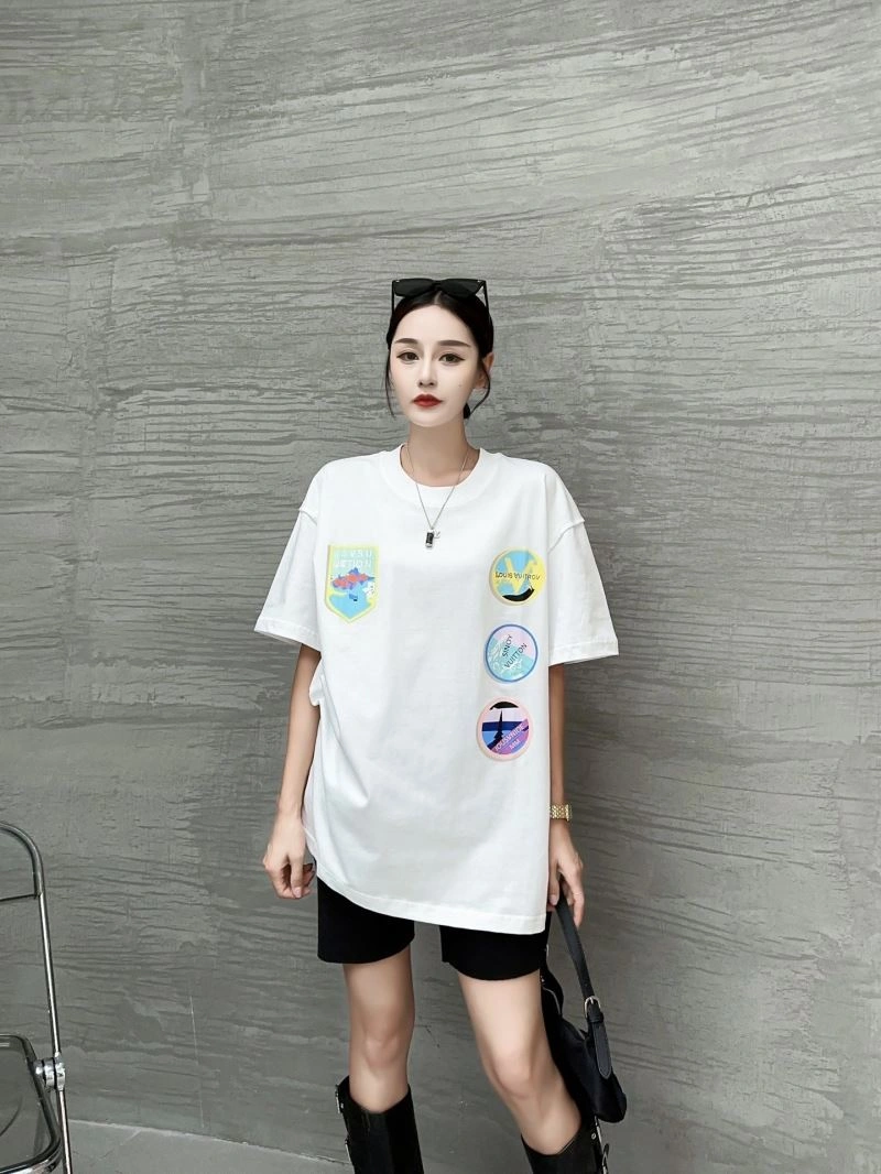 Compact Louis Vuitton T-Shirts 138117